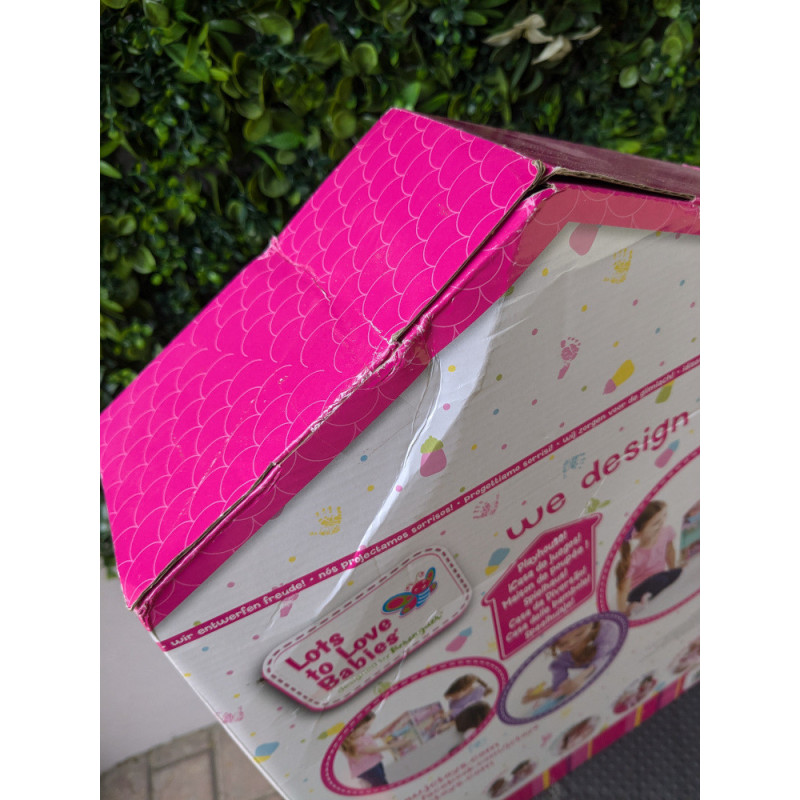 Domek dla lalek z lalkami oraz akcesoriami - Lot's to love