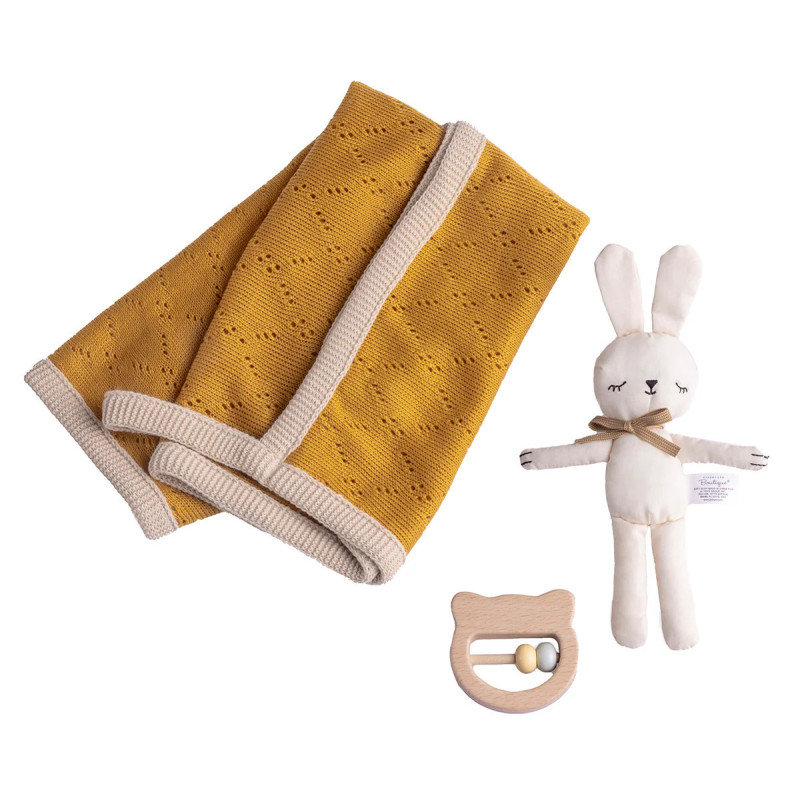 Maskotka, grzechotka i kocyk w zestawie - Berenguer 1011