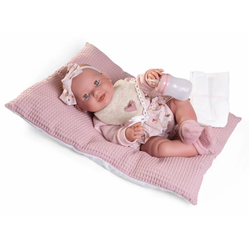 Antonio Juan, lalka Mia, siusiająca