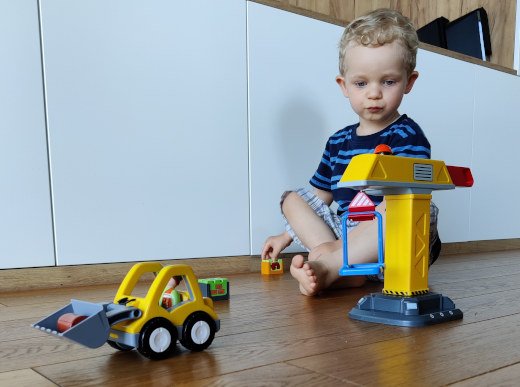 Zabawki, które wspierają rozwój motoryczny dzieci w wieku 2 oraz 2,5 latek